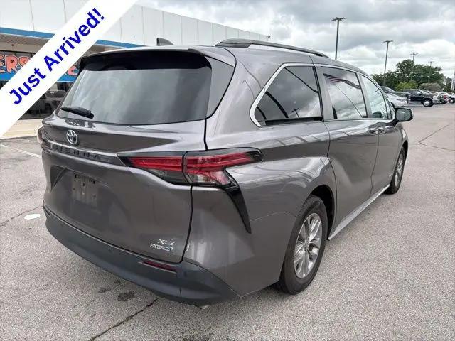 2021 Toyota Sienna XLE