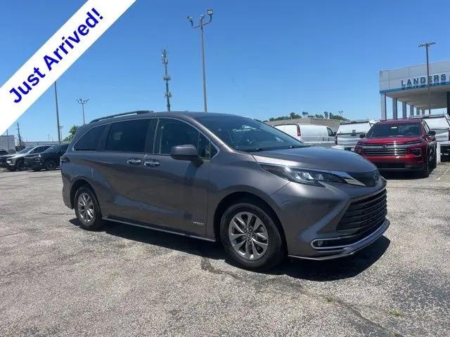 2021 Toyota Sienna XLE for sale in Huntsville, AL