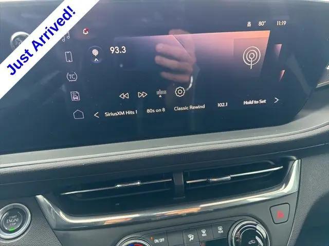 2025 Buick NV Preferred FWD
