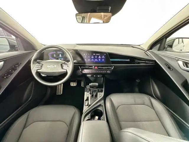 2023 Kia Niro EX Touring