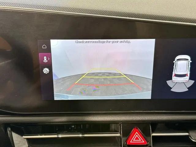 2023 Kia Niro EX Touring