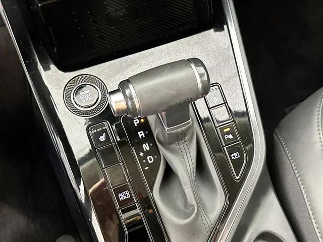 2023 Kia Niro EX Touring