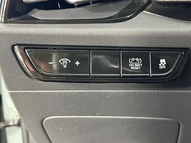 2023 Kia Niro EX Touring