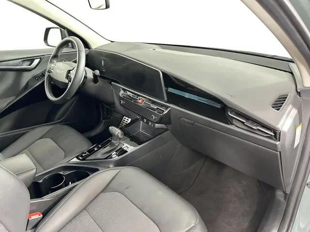 2023 Kia Niro EX Touring