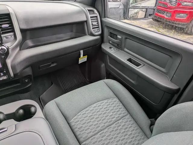 2026 Ram 2500 Black Express Crew Cab 4x4 64 Box