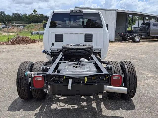 2026 Ram 3500 Tradesman/Big Horn