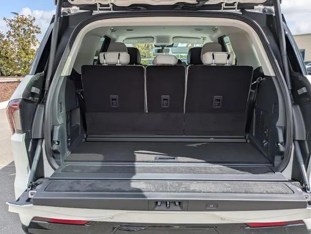 2026 Lincoln Navigator Premiere