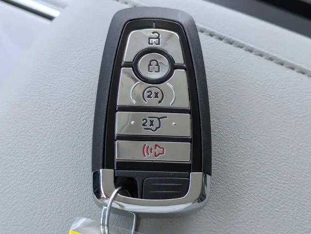 2026 Lincoln Navigator Premiere