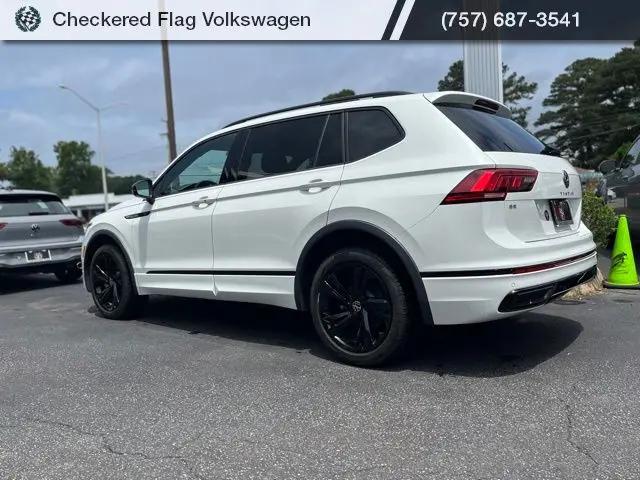 2023 Volkswagen Tiguan 2.0T SE R-Line Black