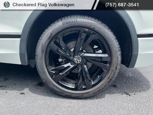 2023 Volkswagen Tiguan 2.0T SE R-Line Black