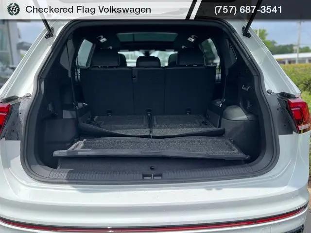 2023 Volkswagen Tiguan 2.0T SE R-Line Black