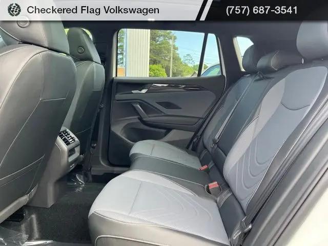 2026 Volkswagen Tiguan SE R-Line Black