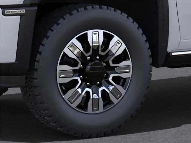 2025 GMC Sierra 2500HD 4WD Crew Cab Standard Bed Denali