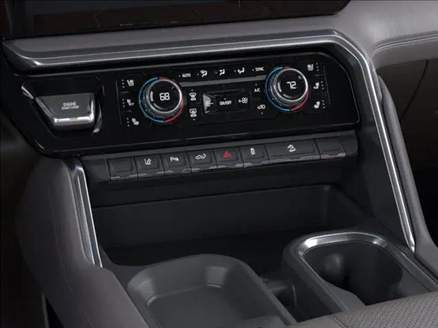2025 GMC Sierra 2500HD 4WD Crew Cab Standard Bed Denali