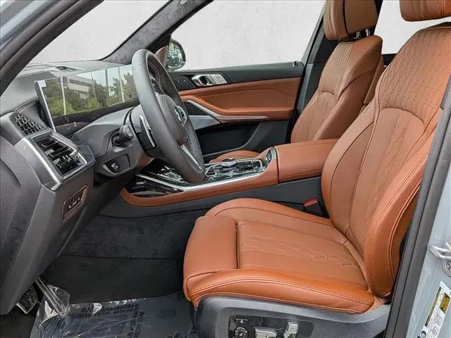 2027 BMW X7 M60i