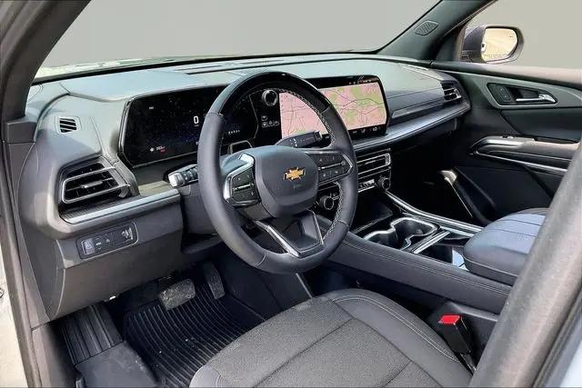 2024 Chevrolet Traverse FWD LT