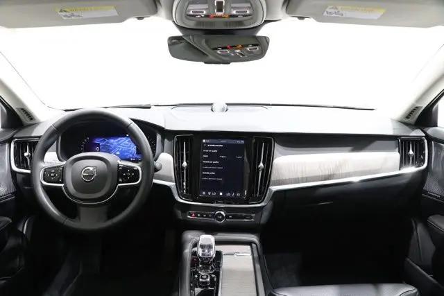 2023 Volvo S90 B6 Ultimate