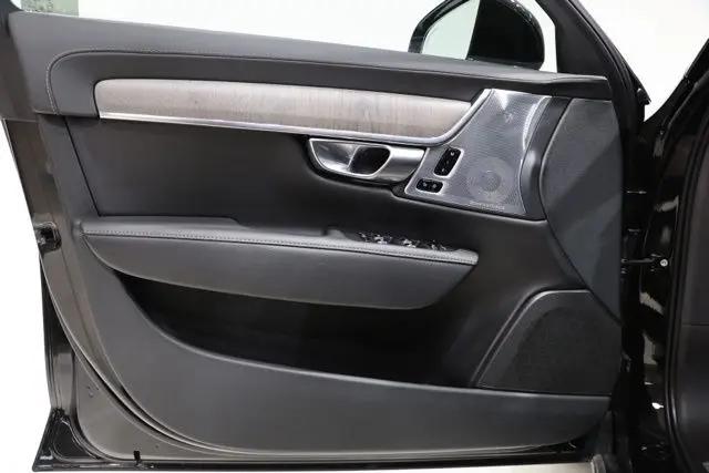 2023 Volvo S90 B6 Ultimate