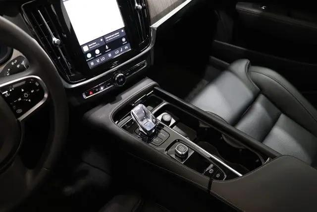 2023 Volvo S90 B6 Ultimate