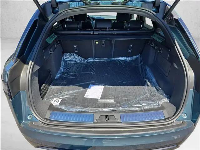 2026 Land Rover Range Rover Velar Belgravia Edition