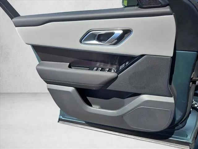 2026 Land Rover Range Rover Velar Belgravia Edition