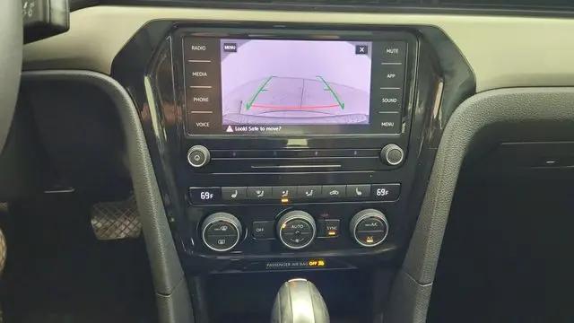 2021 Volkswagen Passat 2.0T SE
