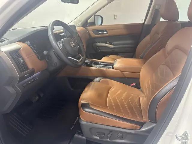 2024 Nissan Pathfinder Platinum FWD