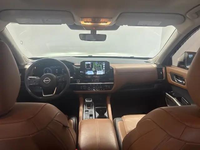 2024 Nissan Pathfinder Platinum FWD