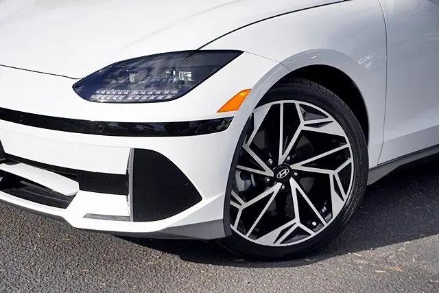 2024 Hyundai IONIQ 6 SEL