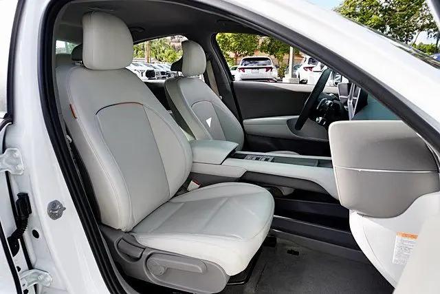 2024 Hyundai IONIQ 6 SEL
