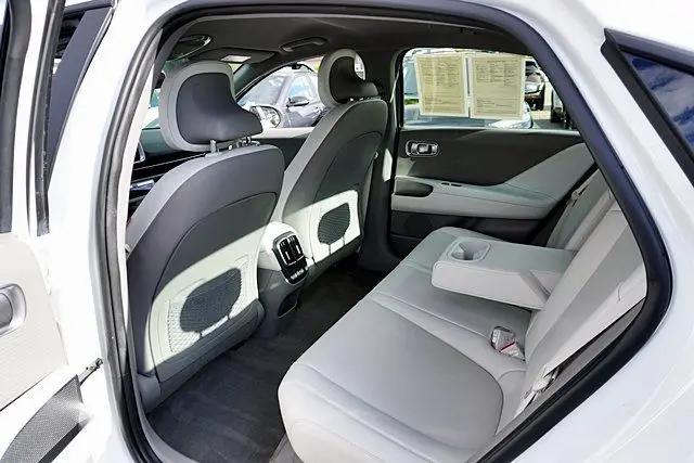 2024 Hyundai IONIQ 6 SEL