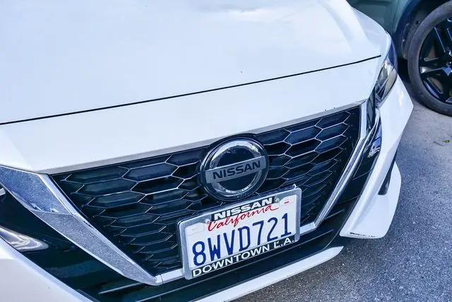 2021 Nissan Sentra SV Xtronic CVT