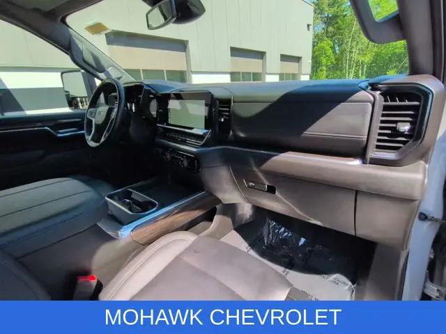 2024 Chevrolet Silverado 2500HD 4WD Crew Cab Standard Bed LT