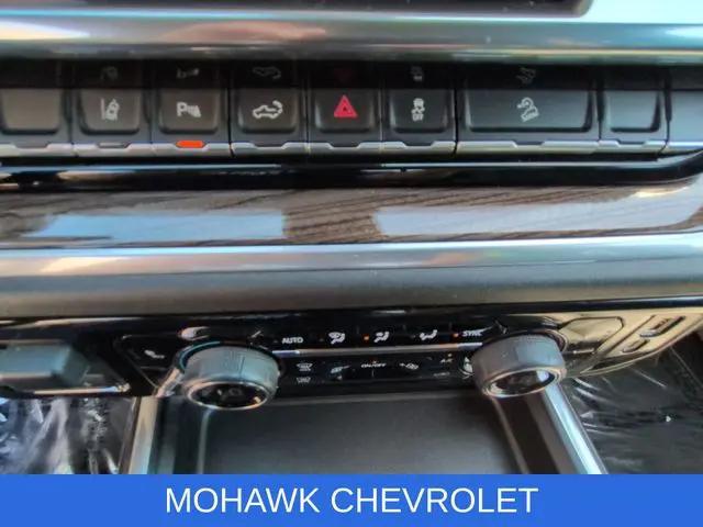 2024 Chevrolet Silverado 2500HD 4WD Crew Cab Standard Bed LT