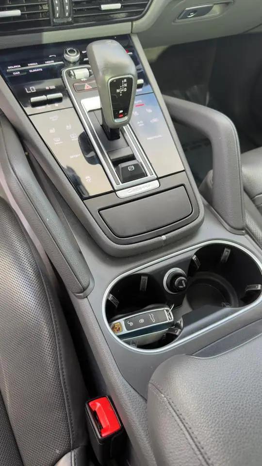 2019 Porsche Cayenne Cayenne