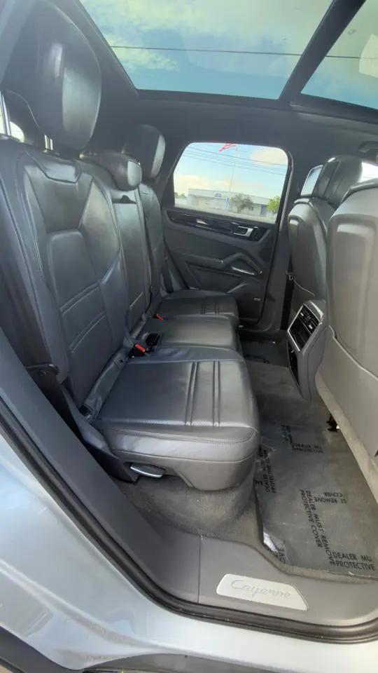2019 Porsche Cayenne Cayenne