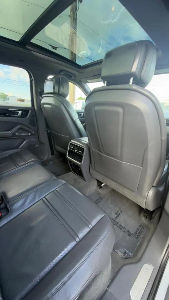 2019 Porsche Cayenne Cayenne