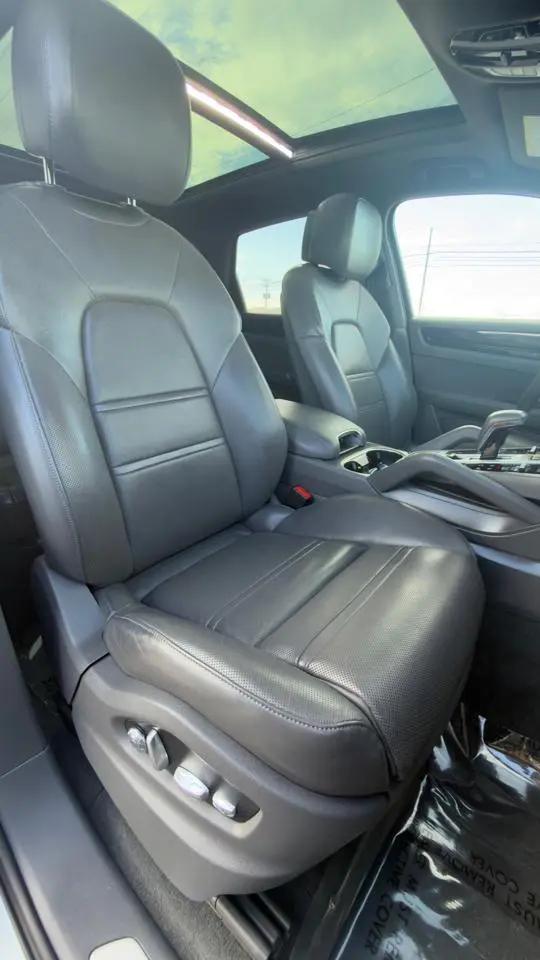 2019 Porsche Cayenne Cayenne