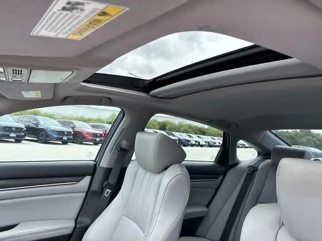 2019 Honda Accord Hybrid Touring