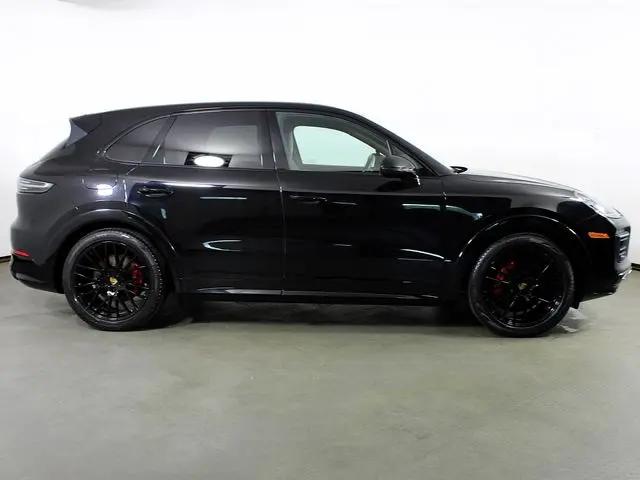 2021 Porsche Cayenne GTS