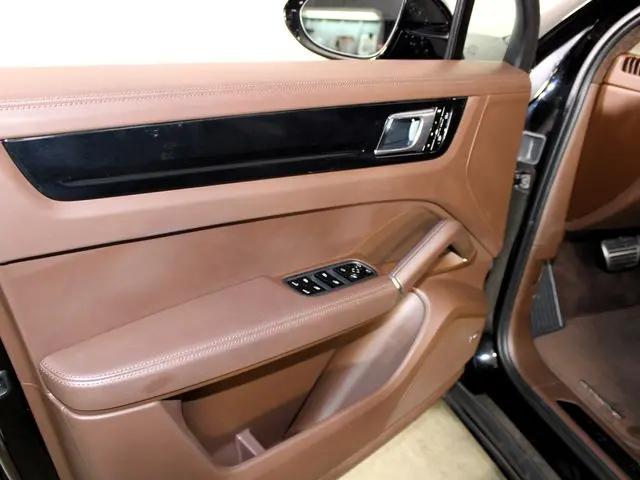 2021 Porsche Cayenne GTS