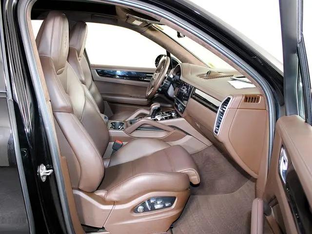 2021 Porsche Cayenne GTS