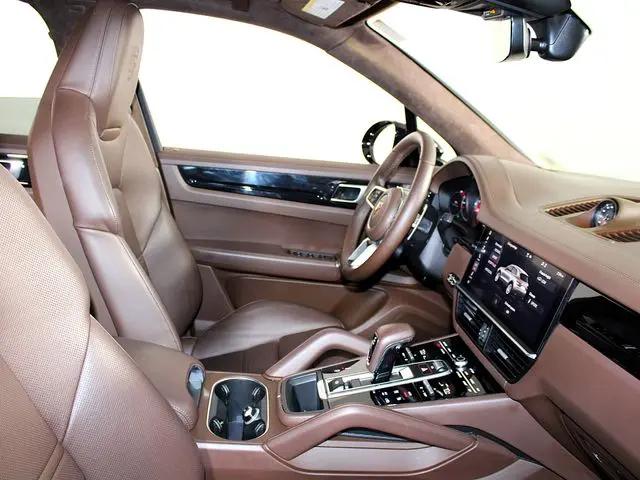 2021 Porsche Cayenne GTS