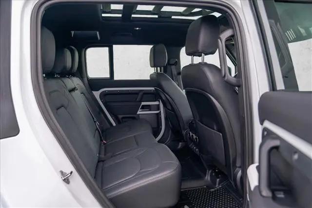2023 Land Rover Defender 110 S