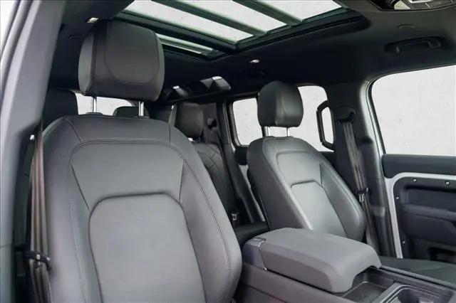 2023 Land Rover Defender 110 S
