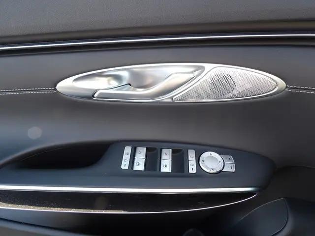 2025 Genesis GV70 2.5T AWD