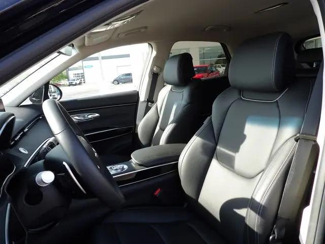 2025 Genesis GV70 2.5T AWD