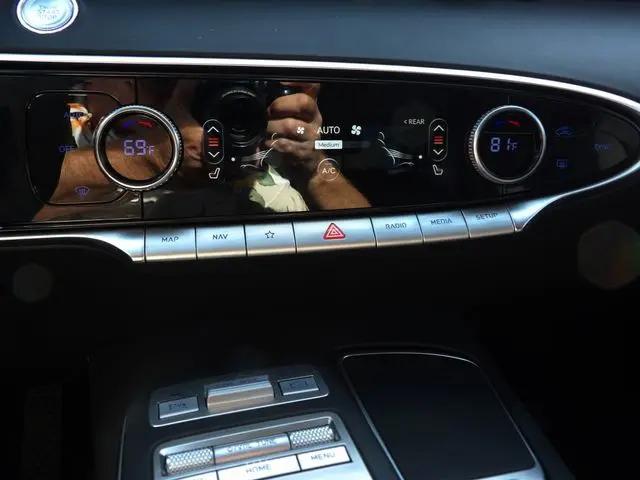 2025 Genesis GV70 2.5T AWD