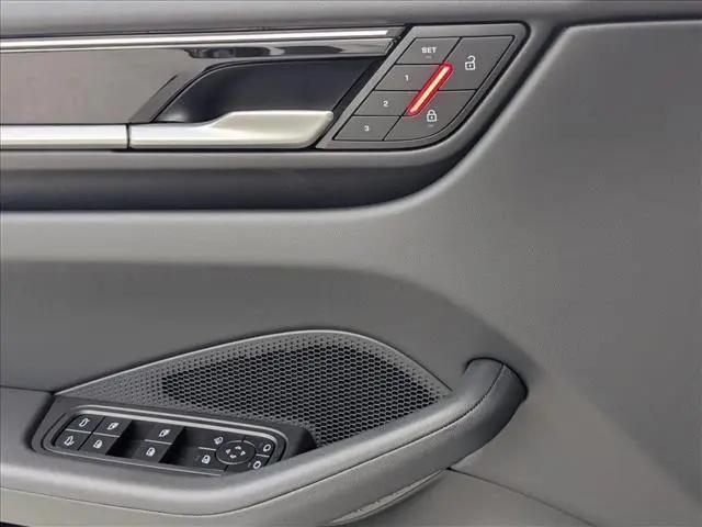 2025 Porsche Macan Electric Macan Electric