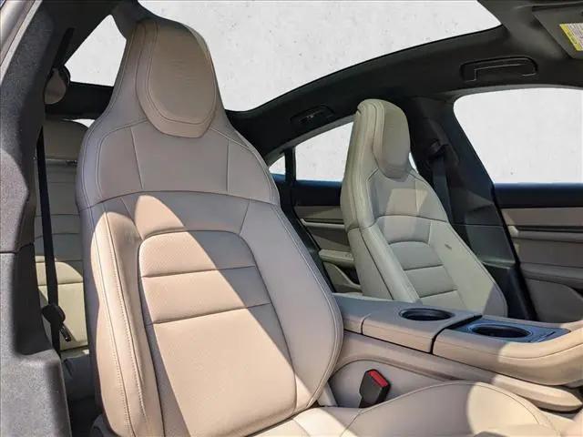 2025 Porsche Taycan Taycan